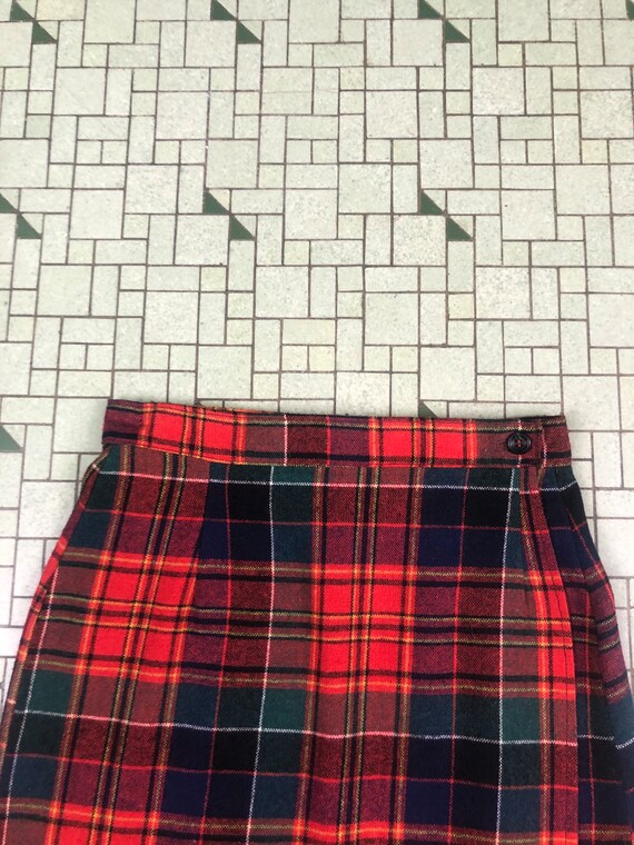 70s Vintage plaid wrap skirt size small - image 2