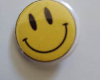 Smile badge 25mm