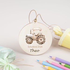 Pendentif cône d'école tracteur Pendentif cône d'école personnalisé, cadeau écolier, cadeaux pour l'inscription scolaire