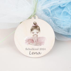 Pendentif cône d'école de ballet ballerine, pendentif cône d'école personnalisé, cadeau d'écolier, cadeaux pour la rentrée scolaire