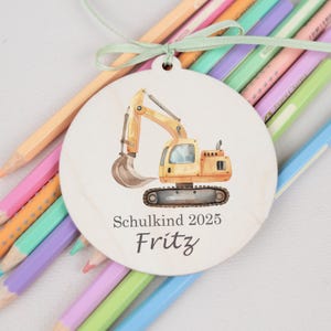 Pendentif cône d'école d'excavatrice Pendentif cône d'école personnalisé, cadeau d'écolier, cadeaux pour l'inscription scolaire