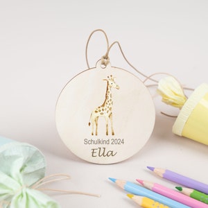 Pendentif cône d'école Girafe Safari m Pendentif cône d'école personnalisé, cadeau écolier, cadeaux pour la scolarisation