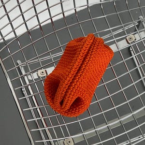 PDF-Muster für gehäkelte Clutch: Anfängerfreundliches Tutorial für eine marineblaue Handtasche