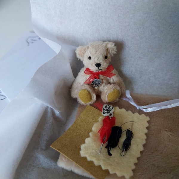 Miniature Bear Making Kit - Level 3 (Caramel)