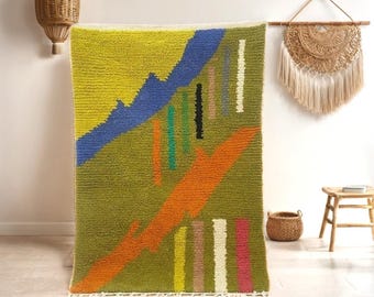 Handmade Moroccan Green Wool Rug: Authentic Berber Design