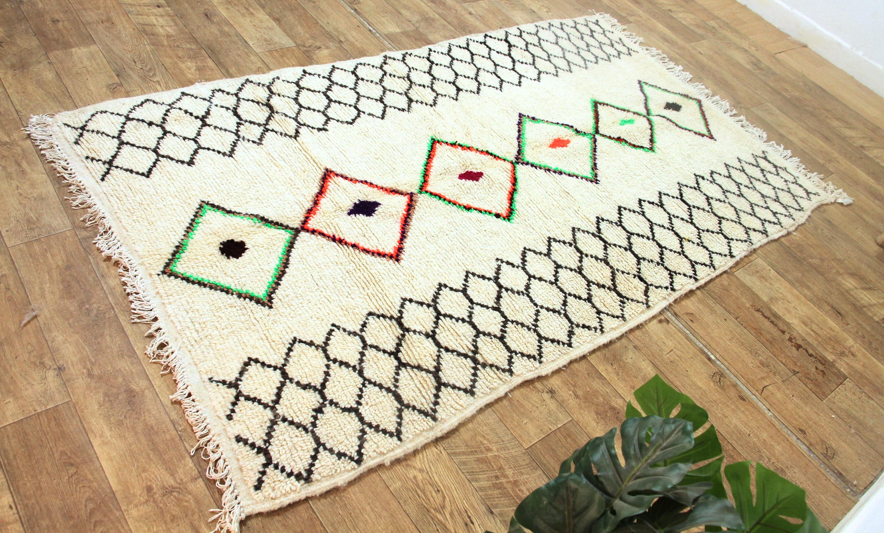手織りベニワレンランナーラグ：ホワイトベルベルデザイン - Etsy 日本