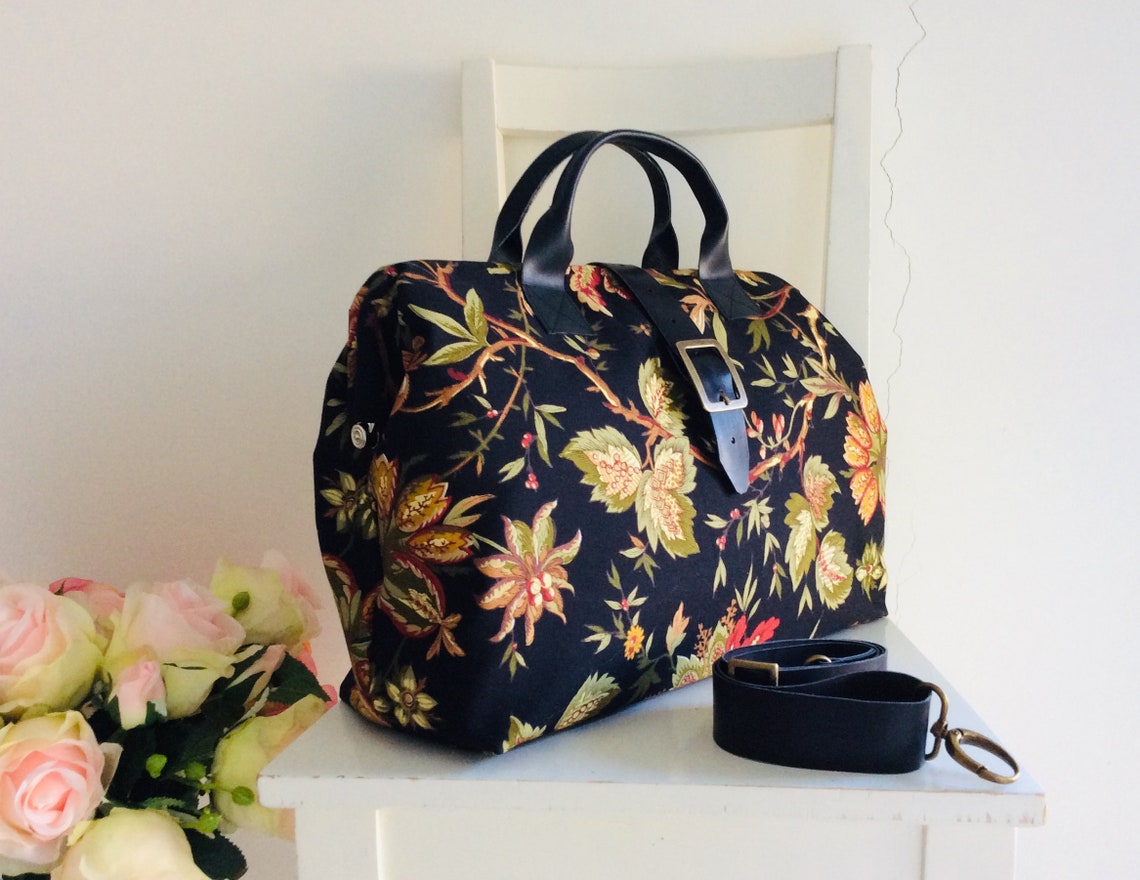 Mary Poppins Vintage Style Weekender Bag in Black - Etsy