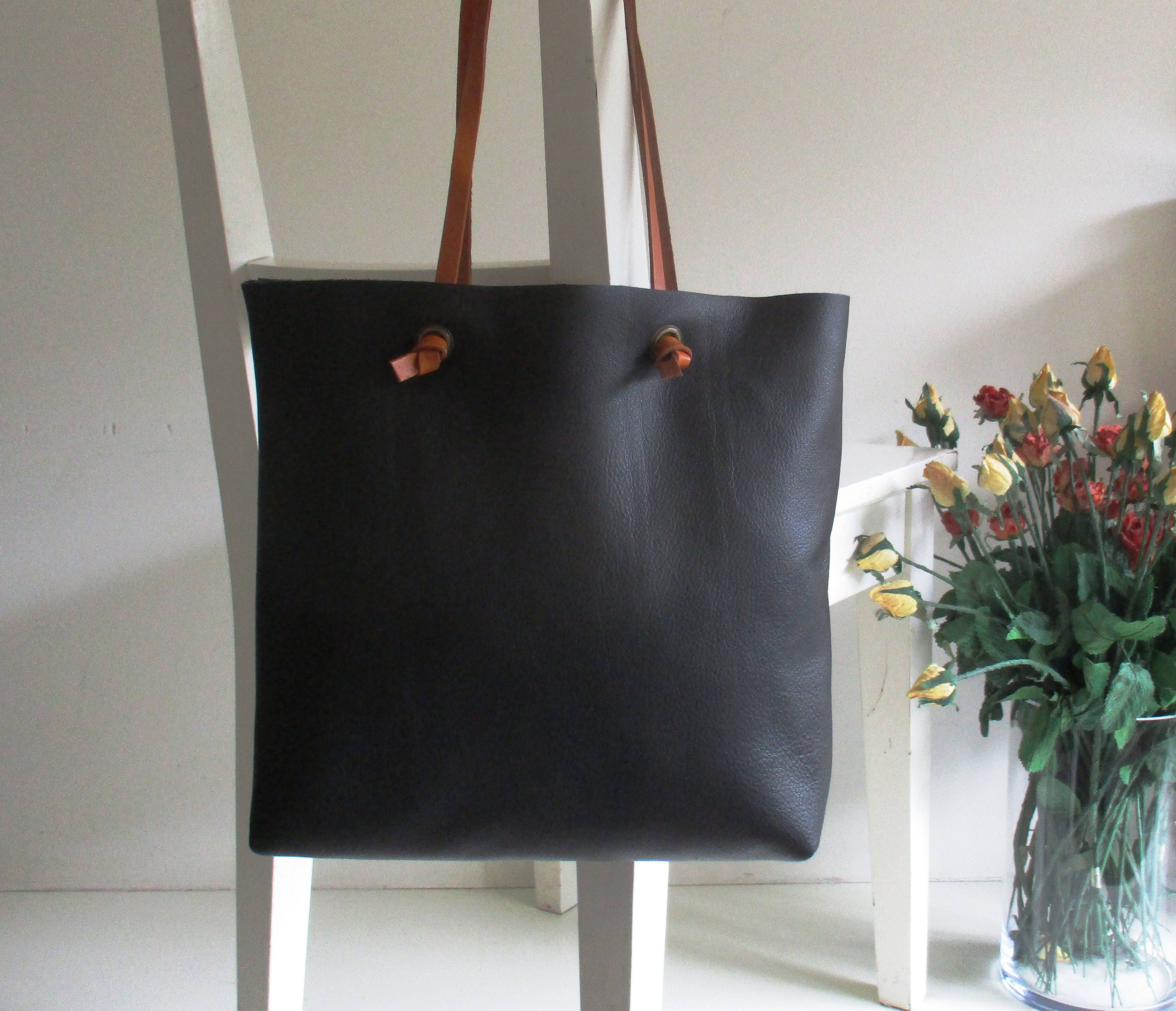 Dua Large Leather Shoulder Tote Black main image 0
