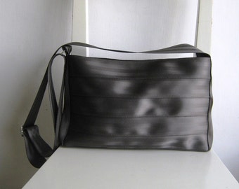 Seat Belt Messenger in Grey / Charcoal