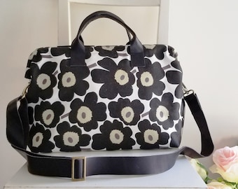 XL Weekender Marimekko Unikko - Popies Doctor's Bag