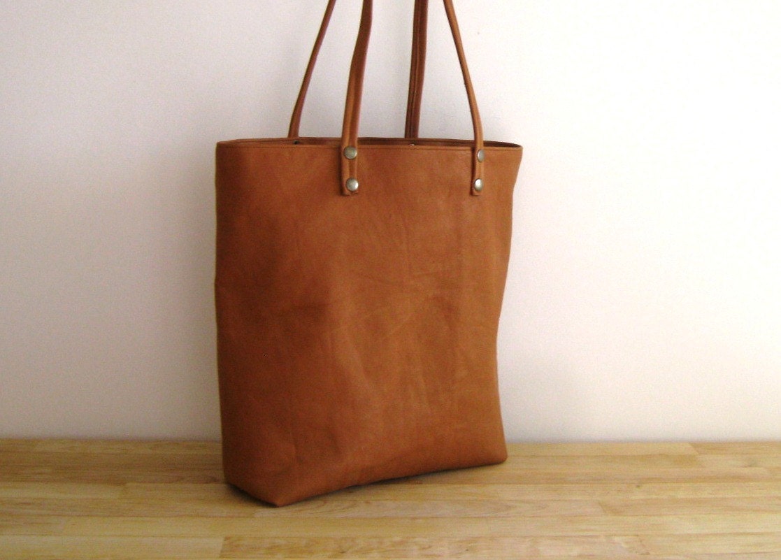 Caramel / Saddle / Ginger Genuine Italian Leather Hobo Bag 