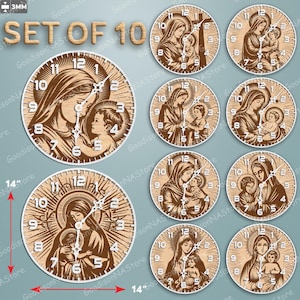 Peut inclure: Ensemble de 10 horloges murales en bois, chacune représentant Marie et l'enfant Jésus. Les horloges mesurent environ 35.5 cm de diamètre, avec un fond en grain de bois clair et des chiffres blancs. Le texte "SET OF 10" est en haut.