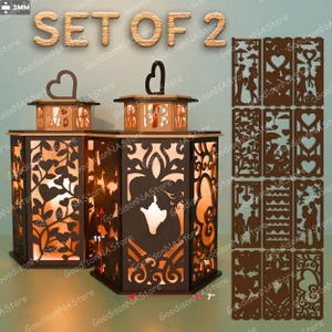 Puede incluir: Juego de dos faroles decorativos de madera con intrincados diseños calados. Cada farol mide aproximadamente 28 cm de alto y 18 cm de ancho. Los diseños incluyen corazones, parejas y motivos florales. Los faroles emiten un brillo cálido.