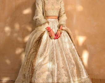 Gold lehenga Pakistani wedding dresses mehndi nikkah suit Indian embroidery clothes choli party dress salwar kameez outfit made to order