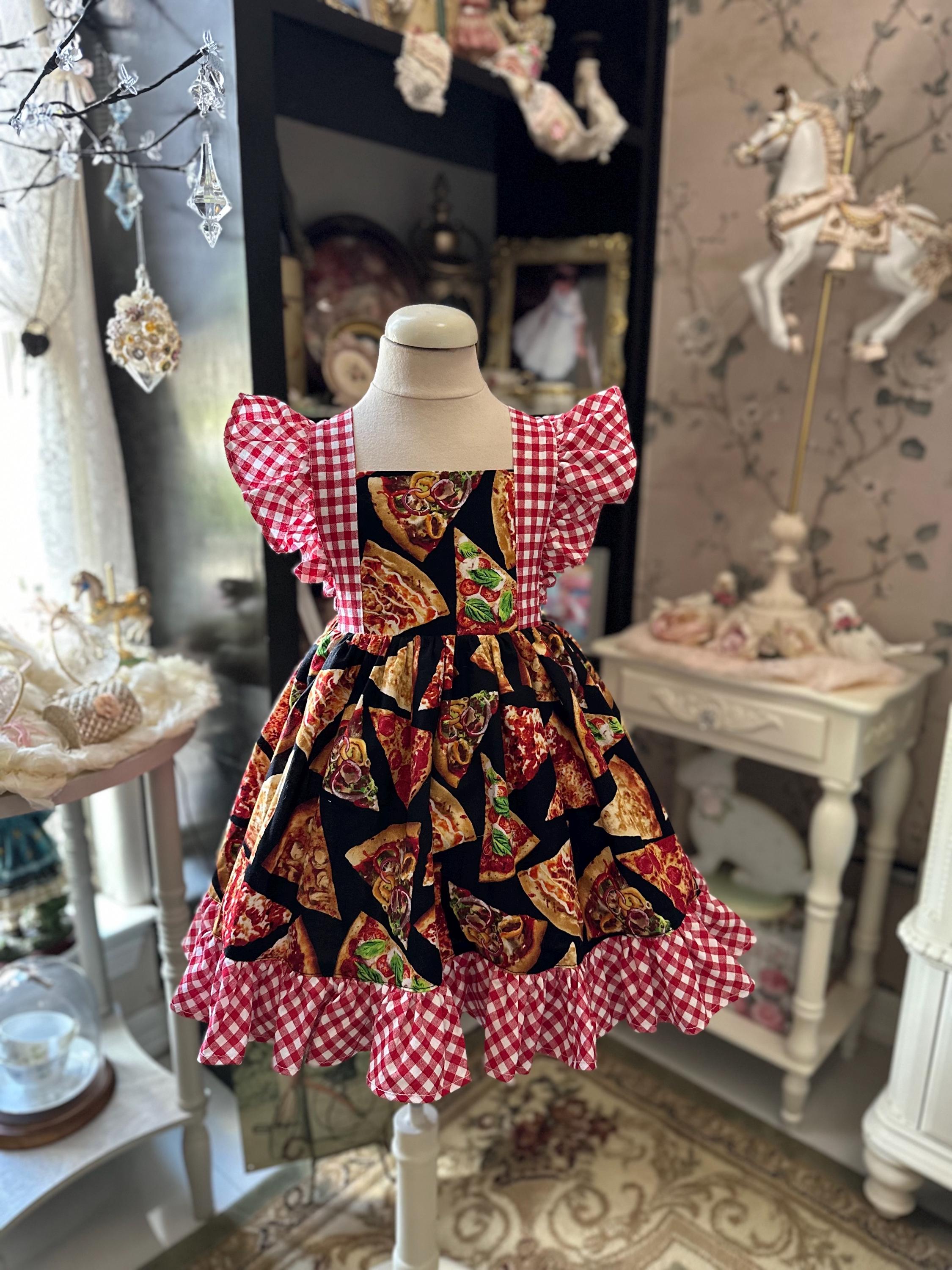 oshkosh 弱から ピンクいちごワンピース3T 