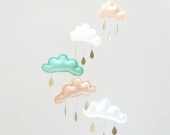 Girl Nursery mobile, Cloud mobile, star mobile, baby mobile, baby room decor, Neutral nursery, modern nursery decor, cloud baby decor, crib