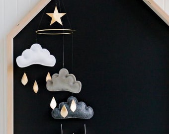Neutral baby mobile- White and grey cloud mobile- Neutral gender nursery mobile- Kids room decor- Ceiling Mobile- Baby mobile-monochrome