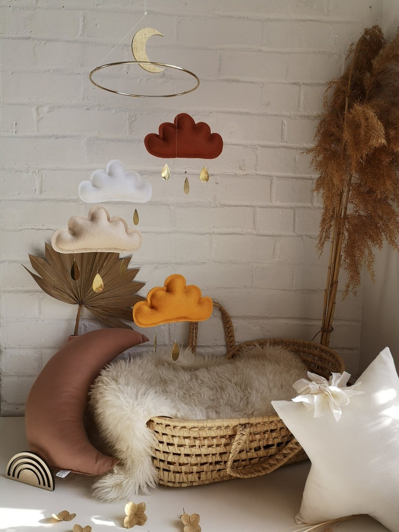 Terrakotta Mond Mobile mit Rost, Weiß, Sand und ocker Wolken-Neutrales Babyzimmer Mobile Decken mobile-Neutral Baby mobile Bild 4