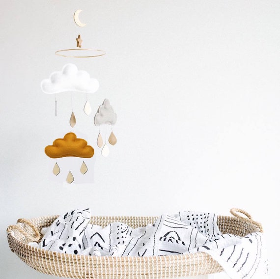 monochrome cot mobile