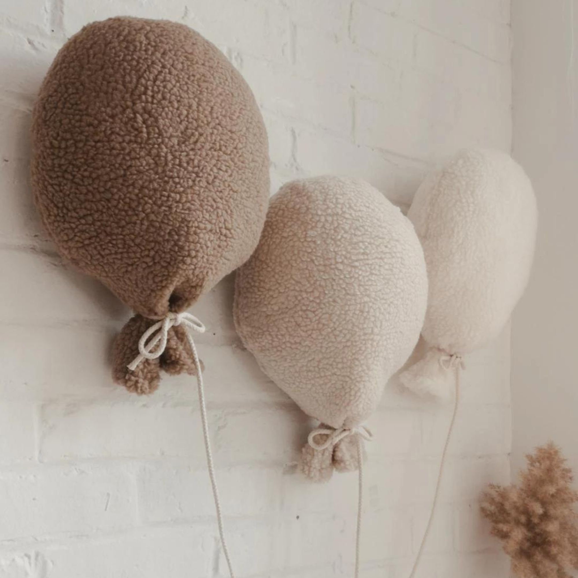 Decorazione da parete con palloncino Boucle Beige / Palloncini da parete in tessuto / Palloncino Boucle per bambini Compleanno / Accessorio per foto di neonati / Cuscino Sherpa