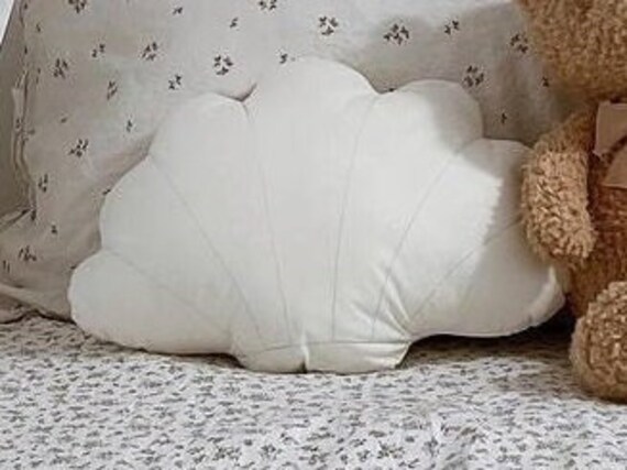 Shell throw cheap pillows