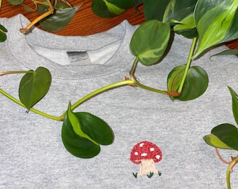 Mushroom Embroidered Sweatshirt, Toadstool Crewneck, Hand Embroidered Sweatshirt, Nature Sweatshirt, Mushroom Lover Gift, Gifts for Her