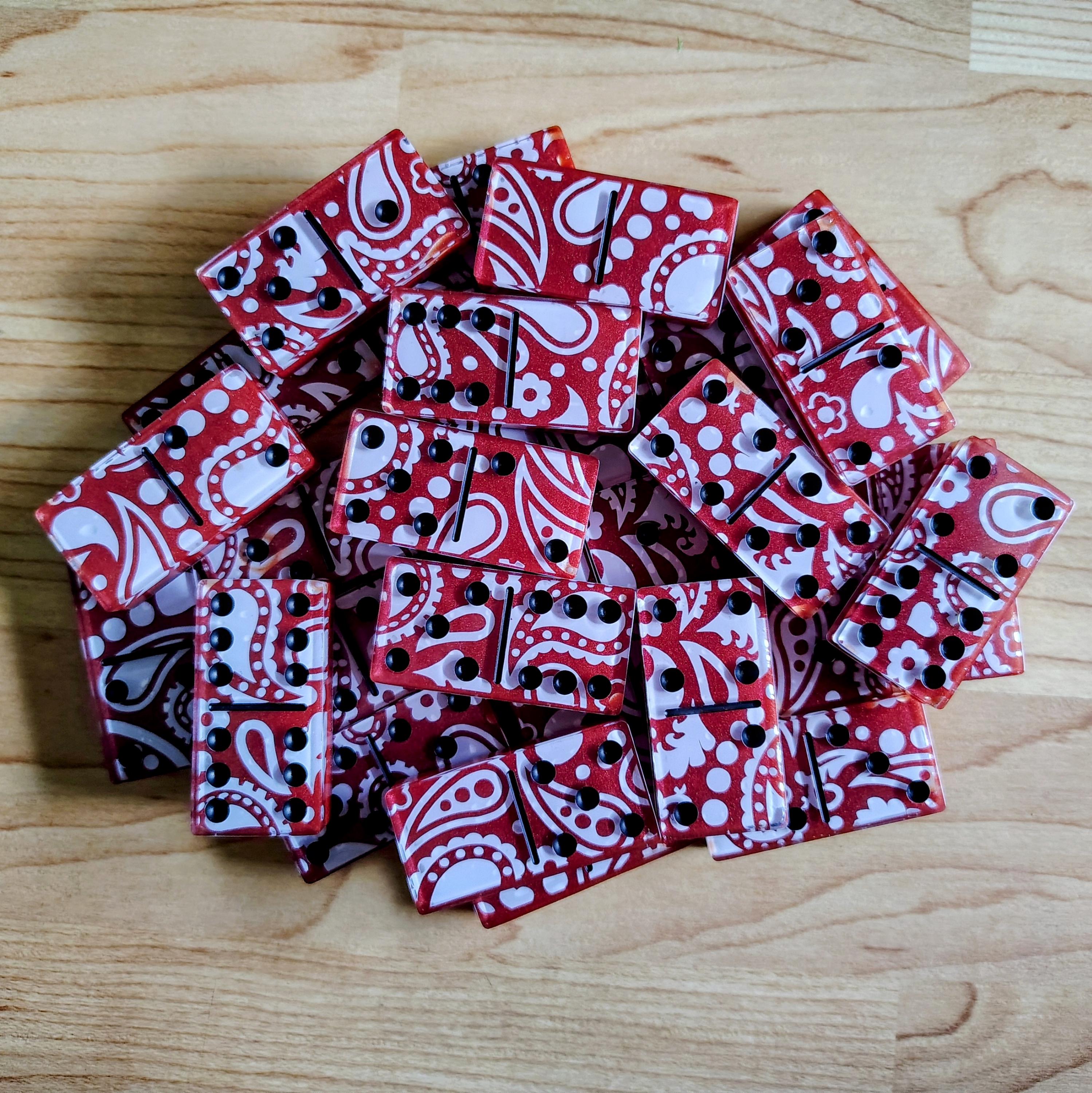 Bandana Resin Dominoes – Handmade Double-Six Set - Thumbnail 2