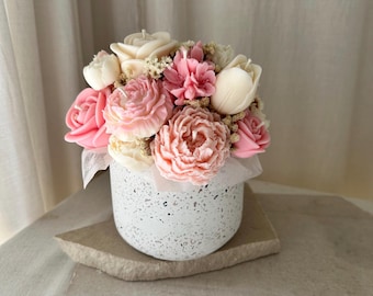 BOUQUETS EN CÉRAMIQUE - Bougies fleuries en pot de céramique, bouquets de fleurs coulés à la main, cadeaux et décorations