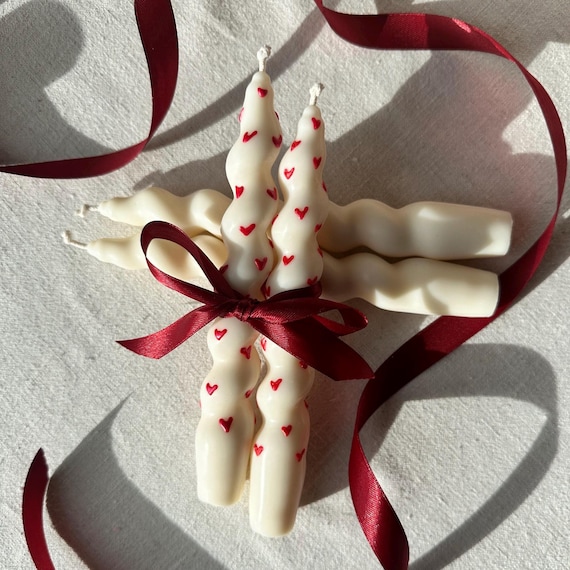 SWIRL - Gedrehte Stabkerze, vegane & nachhaltige Design-Kerze, elegante Tischdeko, minimalistische Geschenkidee, Valentinstag