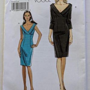Vogue Sewing Pattern V8532 Very Easy Dresses V Neck Empire Waist Sizes 4 6 8 10 UNCUT