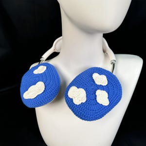 Crocheted AirPods Max Case,Y2K Headphone Cover-Handmade accessory,Relaxed and Free Style,Christmas gift for her/him.