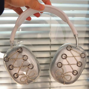 Handmade Elegant Ballet-Inspired Cover for AirPods Max,Diamond Bows design,Unique Handmade Gift.