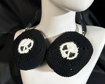 Crocheted Skull AirPods Max Case: Handmade Y2K Headphone Cover