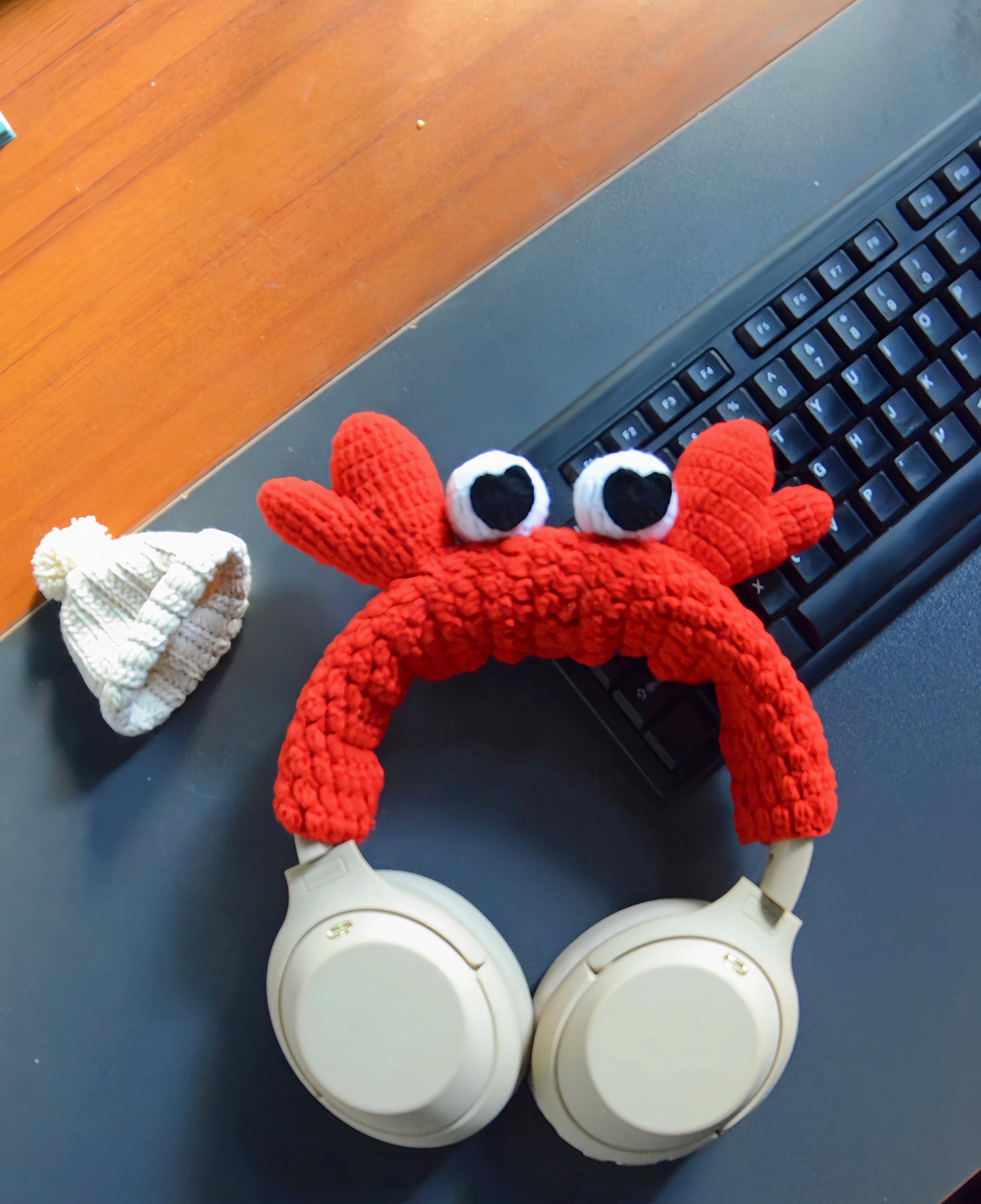 22 Crochet Headphone Cover Patterns, Strawberry, Star, and Fox Styles 22 Crochet Red Crab Headphone Headband Cover: AirPods Max