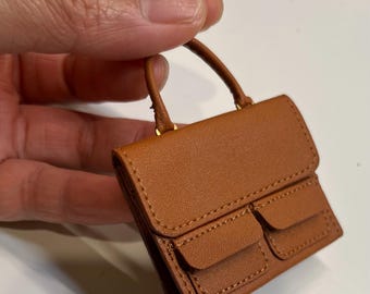 Mini bolso para casa de muñecas: bolso artesanal para muñecas a escala 1:6, accesorio de moda en miniatura.