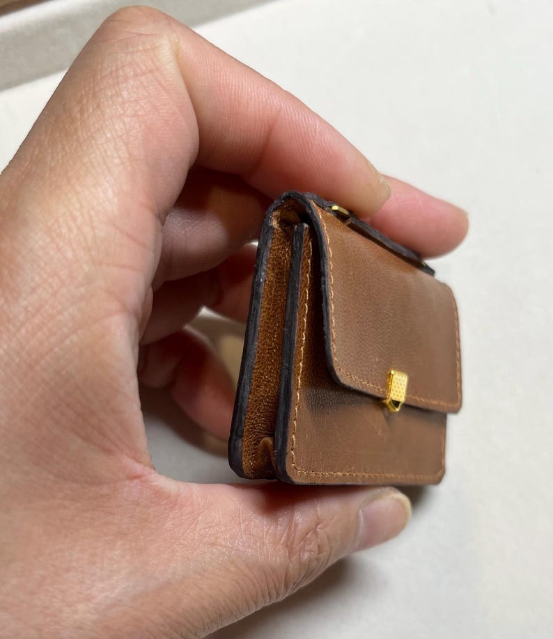 Bolsa em miniatura feita à mão para boneca, escala 1:6. imagem 3