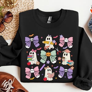 Teacher halloween sweatshirt, Halloween Teacher Shirt, Trick or Teach Shirt, Spooky Teacher Crewneck sweater,Ghost Teacher Shirt,Spooky gift