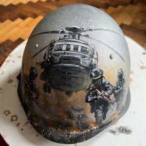 18. russian soldier&#39;s helmet, the trophy from war in Ukraine / Souvenirs from war in Ukraine