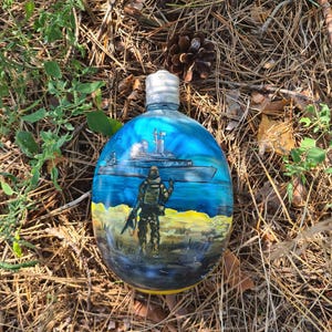 09. russian soldier&#39;s water bottle, the trophy from war in Ukraine / Souvenirs from war in Ukraine