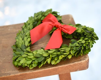 Small heart wreaths, small preserved boxwood heart wreath, Valentine's Day gift