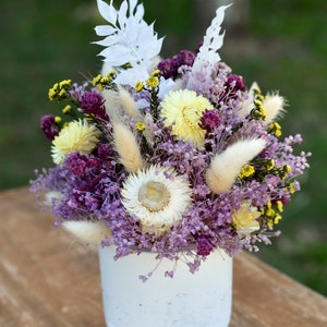 Spring lilacs floral pot, Mother's Day gift, dried flower bouquet, spring dried flowers, small arrangement, small centerpiece image 6