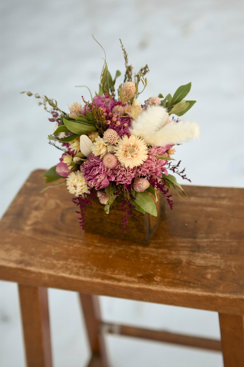 Small dried flower centerpiece, spring dried flower arrangement, spring dried flowers, small arrangement, small centerpiece image 3