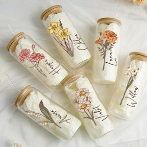 Personalized Birth Flower Coffee Cup, Custom Bridesmaid Proposal Gift Birth Flower Glass Tumbler, Wedding gift Personalized Iced Coffee Cup