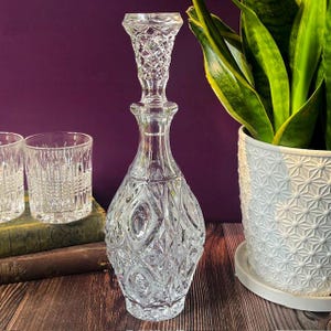 Gorgeous Vintage Crystal Glass Decanter with Topper