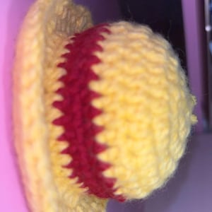 Mini Luffy Straw Hat Keychain – Handmade Anime Keychain, One Piece Gift, Crochet Bag Charm, Kawaii Accessory, Straw Hat Pirates Merch