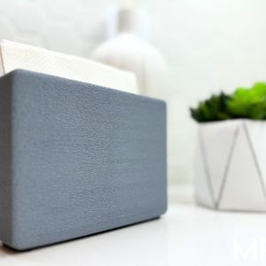 Serviettenhalter - Schlankes und modernes Design Einzigartige Küche Minimalistisches Dekor, minimales Design, Küchentischdekor. Passend für 12,5 cm mal 12,5 cm große Servietten