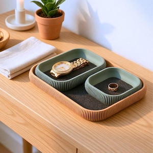 Ensemble de plateaux de réception minimalistes, doublés de feutre (3 plateaux gigognes pour bureau ou entrée)