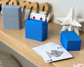 Tarjetero minimalista con diseño acanalado (compatible con barajas de póker estándar)