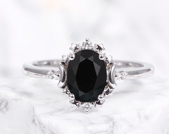 Elegant Black Onyx Moon Ring, 925 Sterling Silver Crescent Promise Ring, Vintage Style Oval Cut Wedding Band, Anniversary Gift for Her