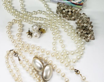 9 vintage mixed pearl plastic and glass bead dangle earrings beaded costume jewelry lot